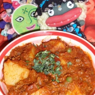 新じゃがと挽き肉のトマトカレー炒め